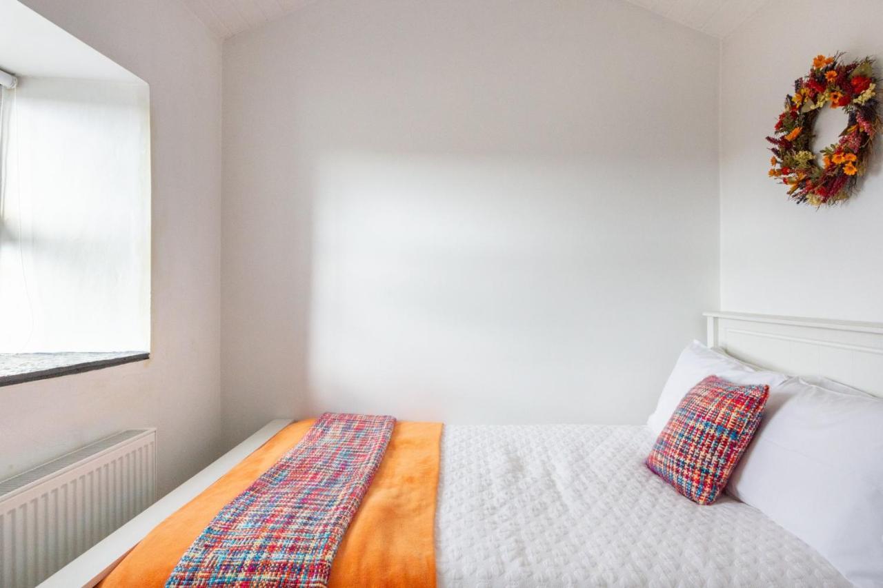 Blue Sky Cottage, Doolin Carrowauff Bagian luar foto