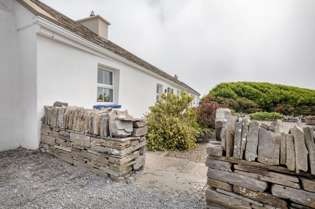 Blue Sky Cottage, Doolin Carrowauff Bagian luar foto
