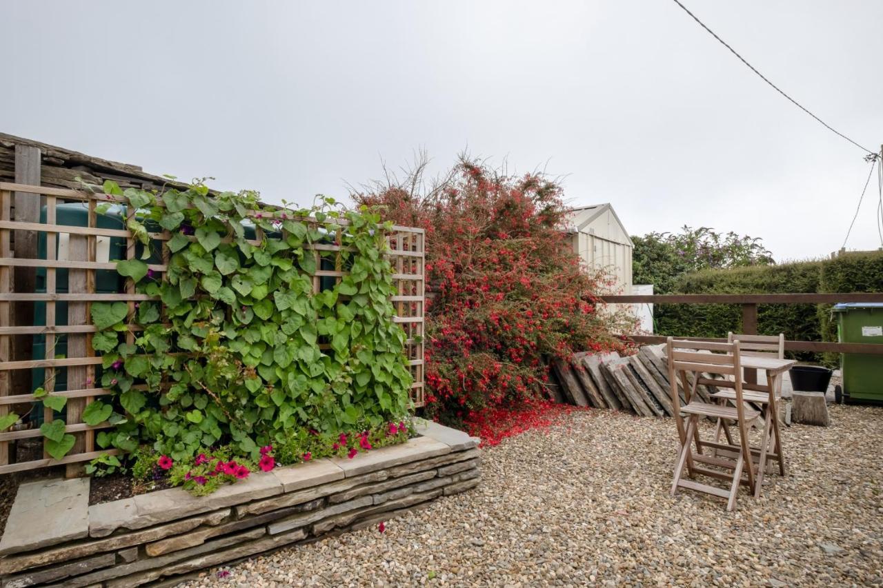 Blue Sky Cottage, Doolin Carrowauff Bagian luar foto